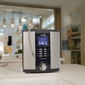 Có nên dùng máy lọc nước ion kiềm? Sự thật ai cũng nên biết trước khi mua