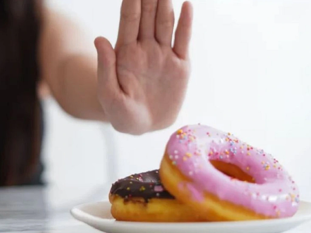 Cách Giảm Cân Hiệu Quả Cho Người Bận Rộn: Bí Quyết Giảm 5–7kg Không Cần Tập Luyện Khắc Nghiệt